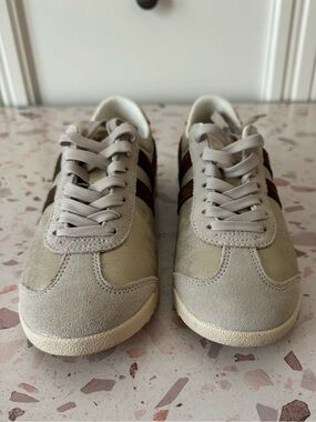 Gola Ladies’ Bullet BlazeWhite/Cream/Rose Retro Low Profile Sneakers. Worn once.